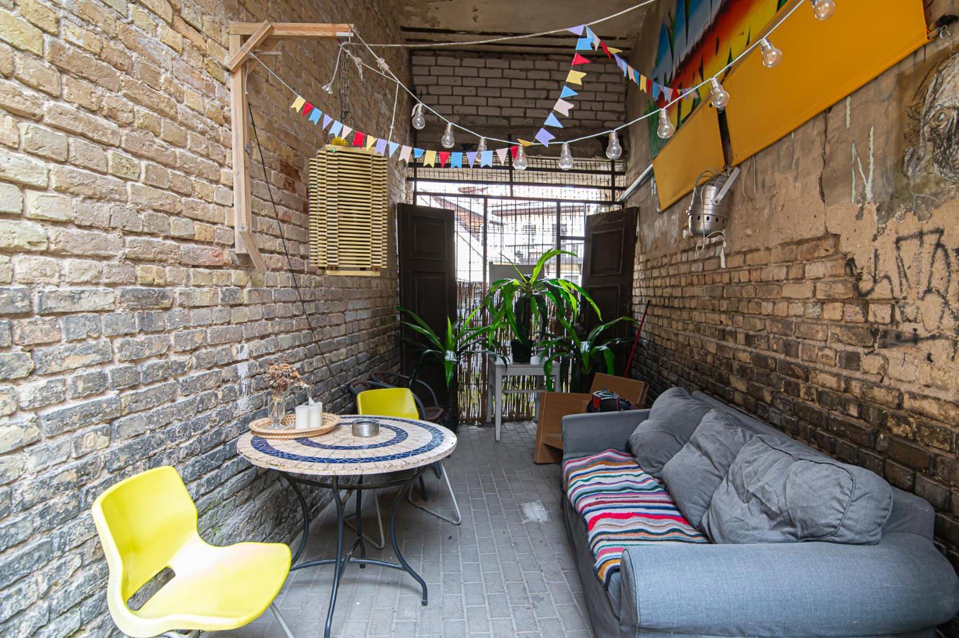 St Anne Apartment *
